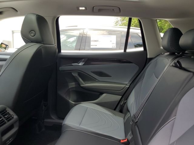 New 2026 Black Volkswagen SE image 10