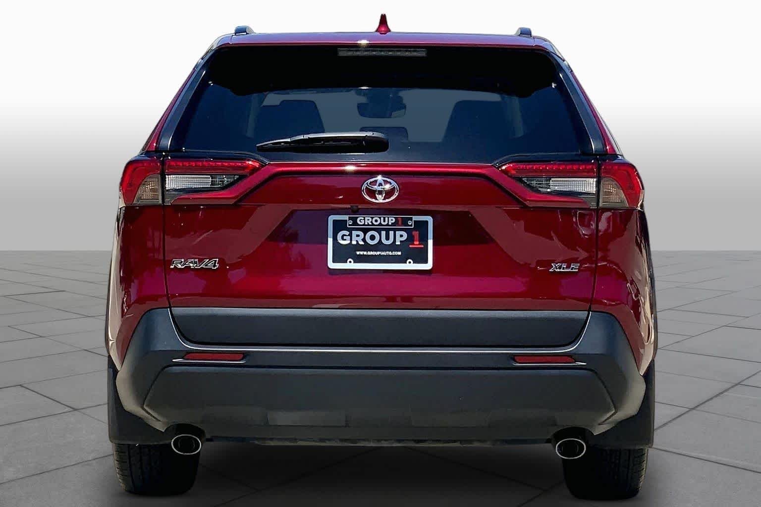 Used 2024 Ruby Flare Pearl Toyota XLE Premium image 5