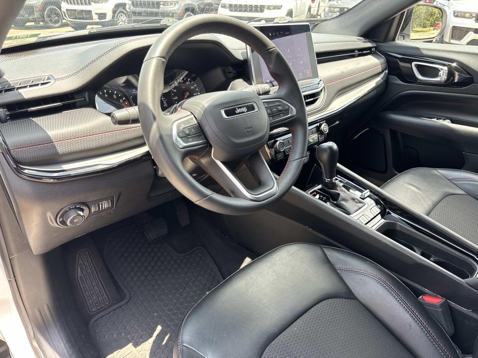 Used 2025 White Jeep Trailhawk image 17