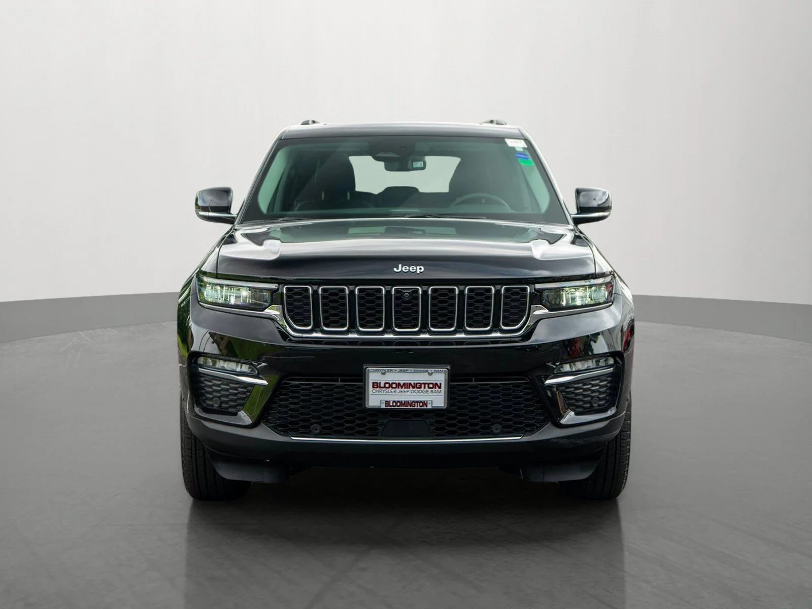 Used 2022 Jeep Grand Cherokee 4xe with VIN 1C4RJYB60N8721643 for sale in Minneapolis, Minnesota