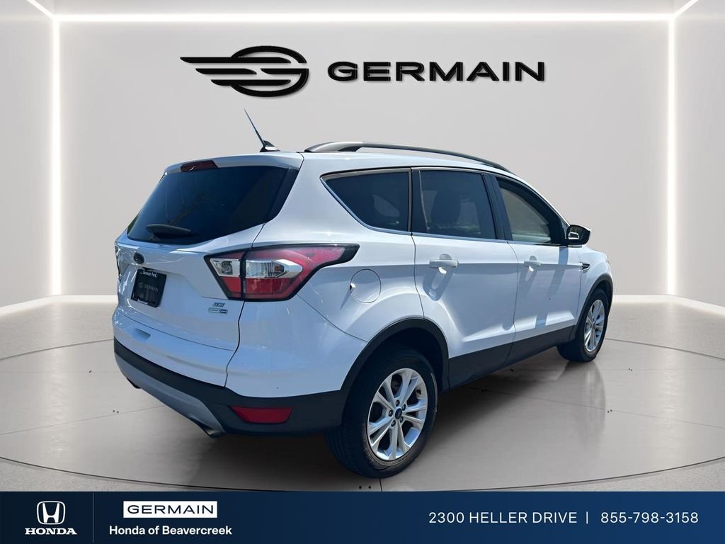 Used 2018 Oxford White Ford SE image 7