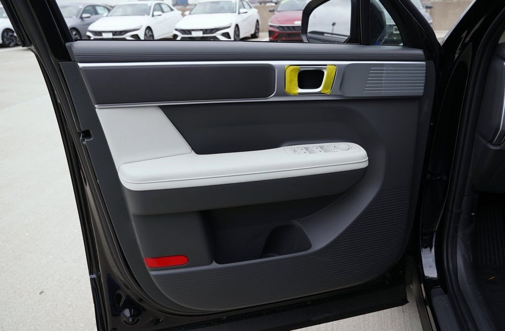 New 2026 Phantom Black Hyundai SEL image 30