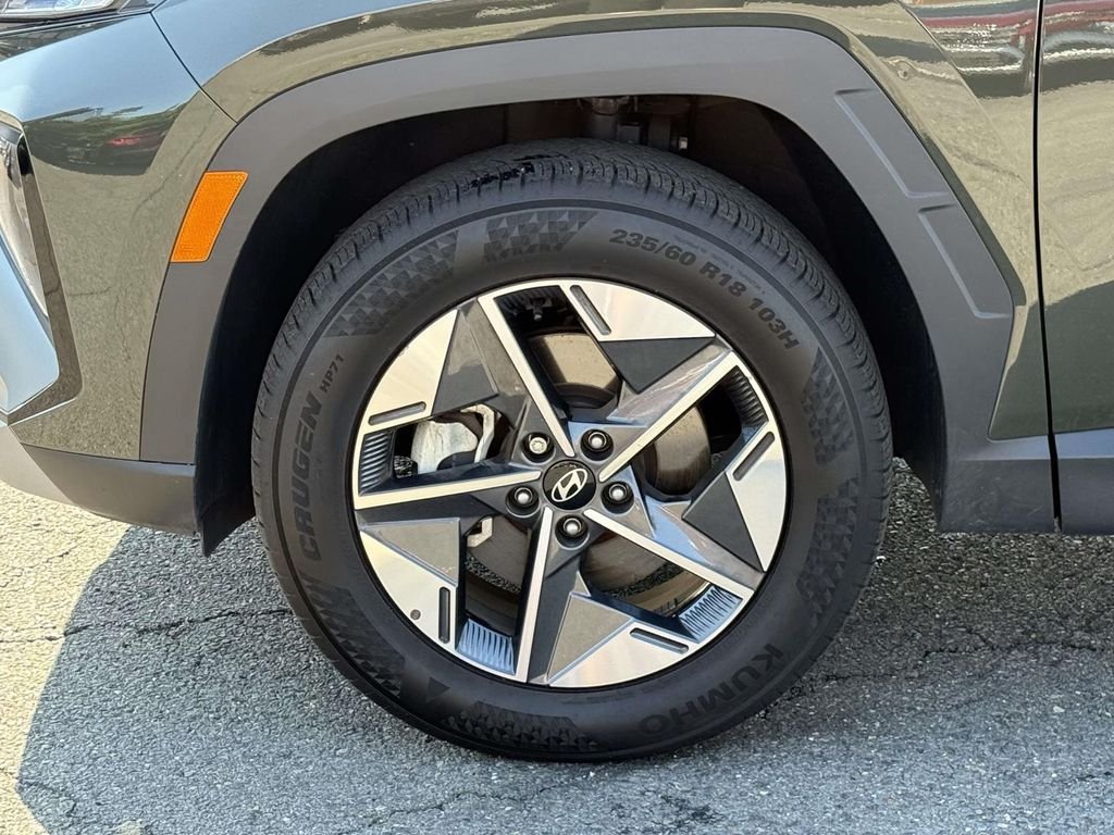 Certified Used 2025 Green Hyundai SEL Convenience image 11