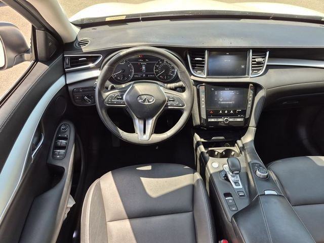 Certified Used 2020 Majestic White INFINITI LUXE image 28