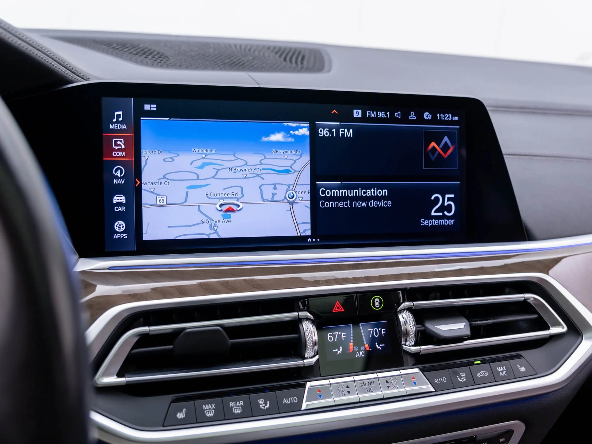 Used 2020 White BMW xDrive40i image 26