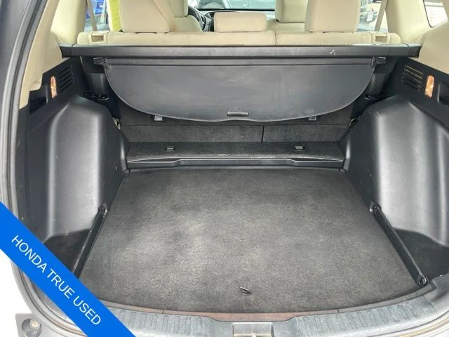Used 2018 White Diamond Pearl Honda LX image 10