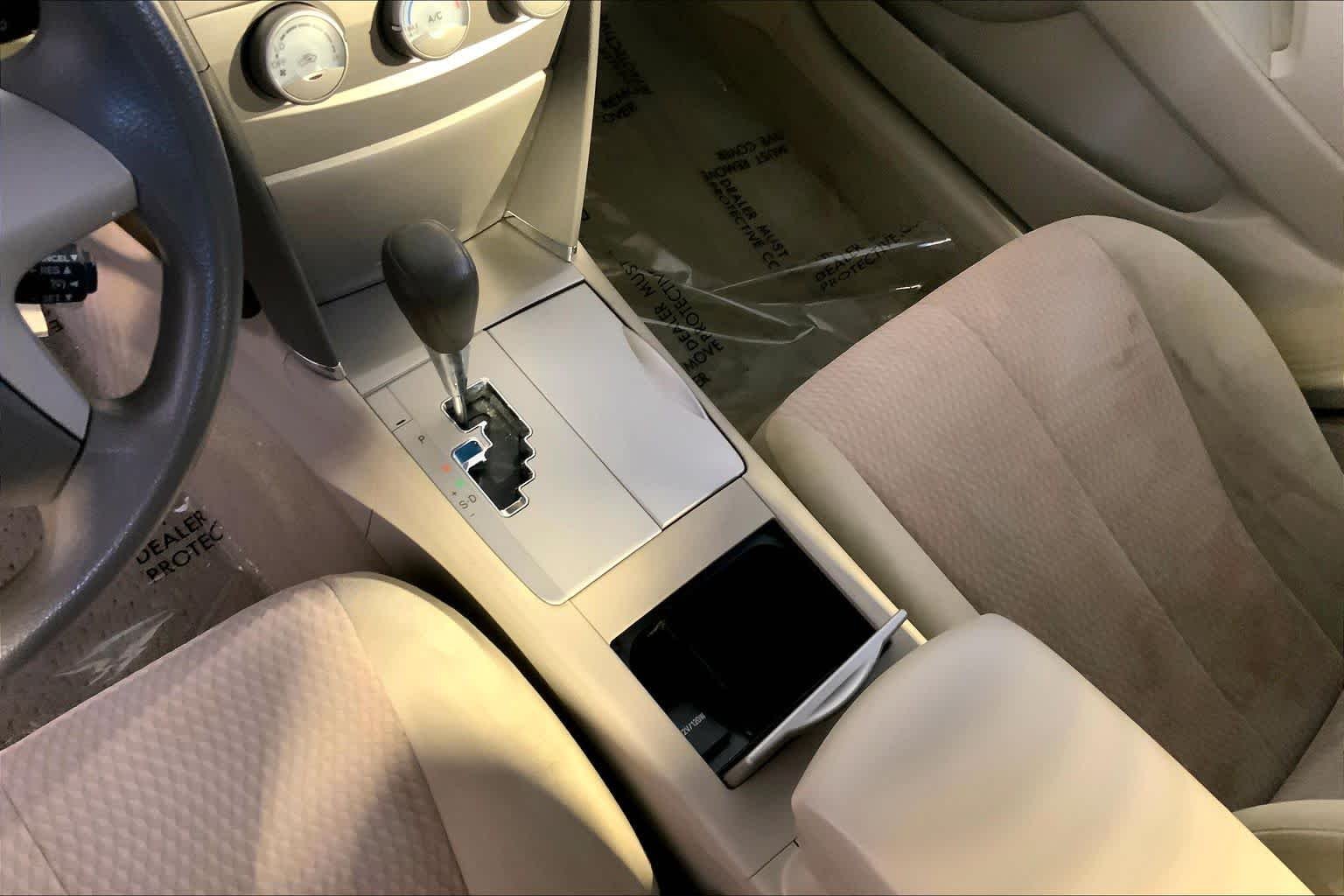 Used 2011 Aloe Green Metallic Toyota LE image 16