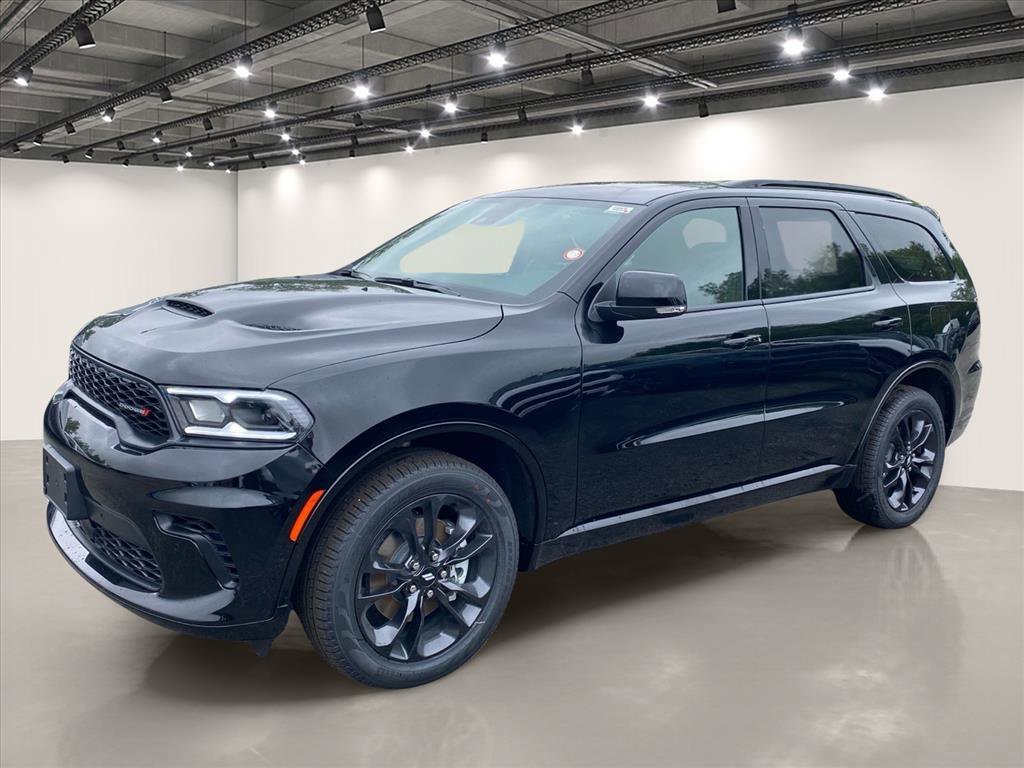 New 2026 Diamond Black Clear-Coat Exterior Paint Dodge GT Plus image 2