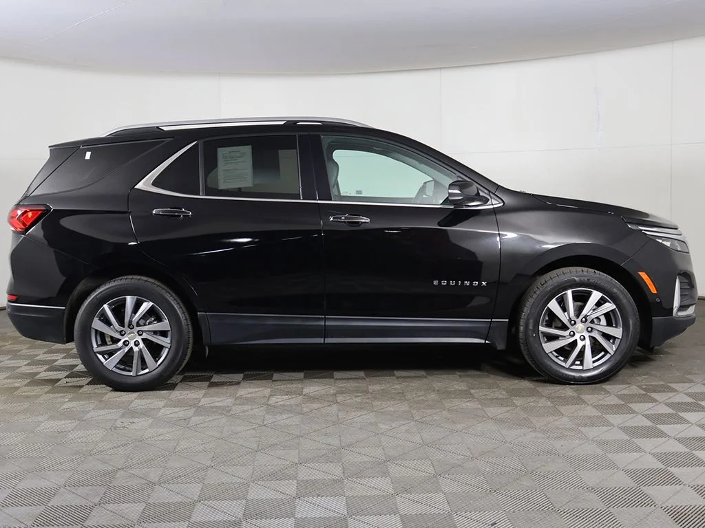 Used 2022 Black Chevrolet Premier image 15