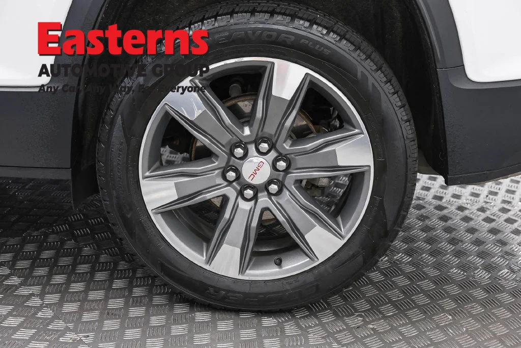 Used 2018 White GMC SLT-2 image 39