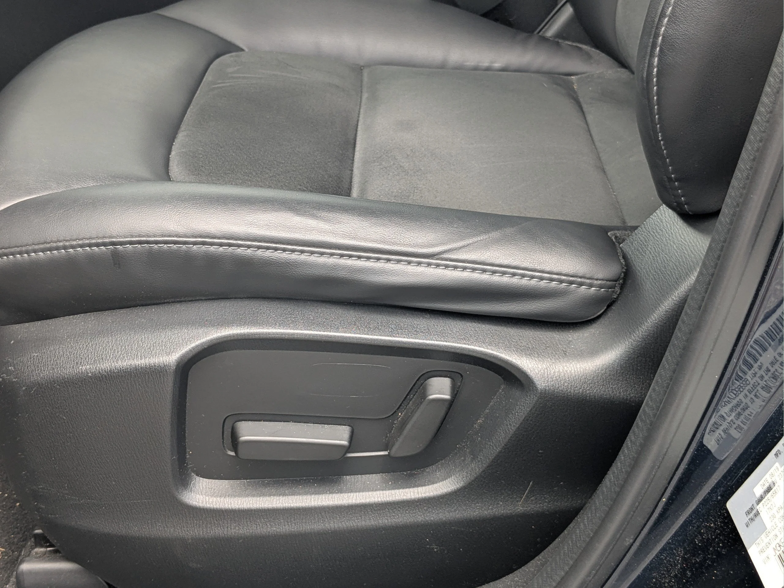 Used 2019 Deep Crystal Blue Mica Mazda Touring image 10