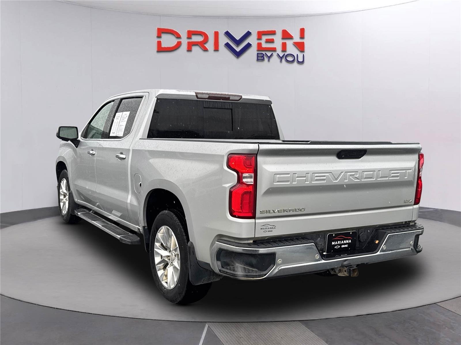 Used 2019 SILVER ICE METALLIC Chevrolet LTZ image 6