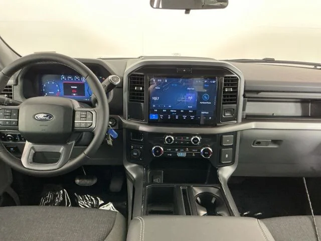 New 2026 Oxford White Ford XLT image 22