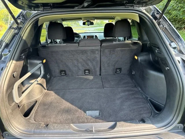 Used 2014 Black Jeep Latitude image 38