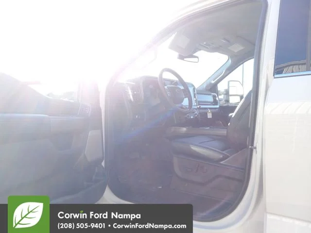New 2026 Avalanche Ford F-250® Lariat® image 9