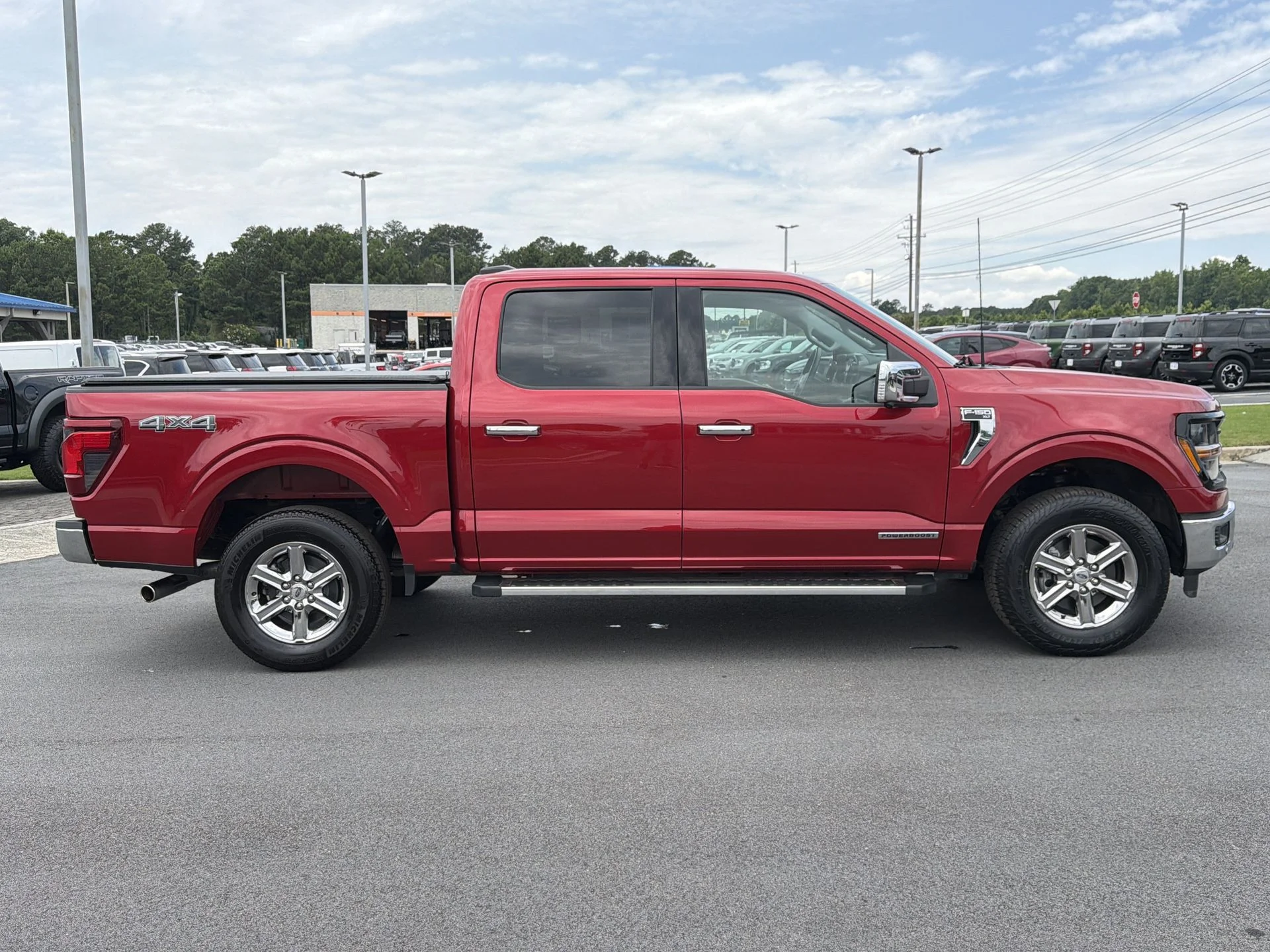 Used 2024 Red Metallic Ford XLT image 32