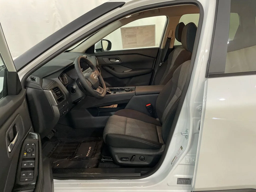 New 2026 Everest White Pearl Tricoat Nissan SV image 12