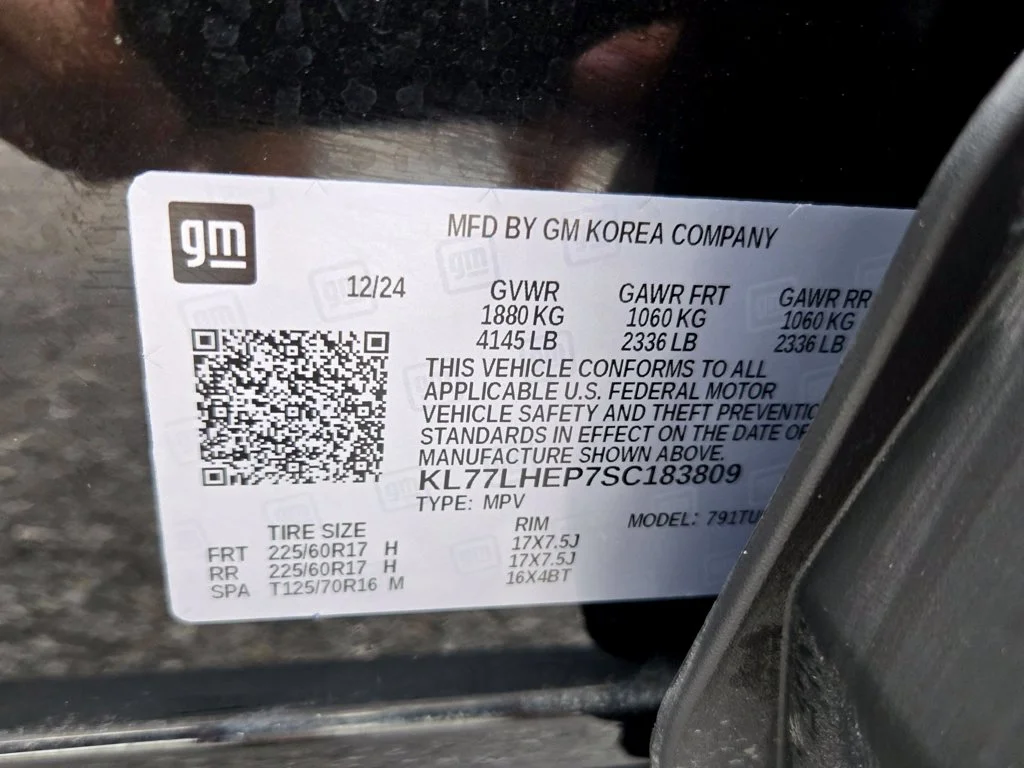 Used 2025 Black Chevrolet LT image 30
