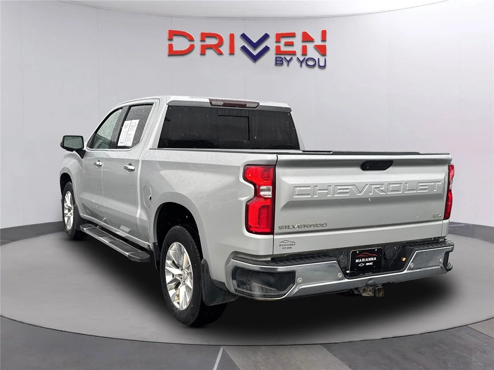 Used 2019 SILVER ICE METALLIC Chevrolet LTZ image 6