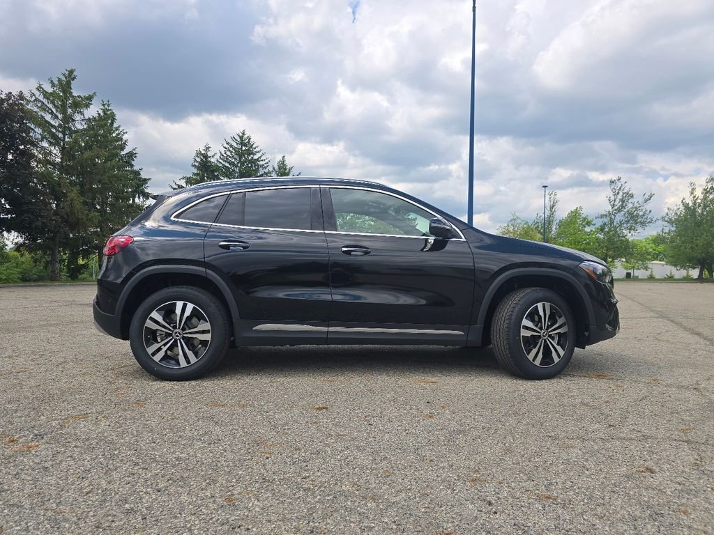 New 2026 Night Black Mercedes-Benz GLA 250 image 17