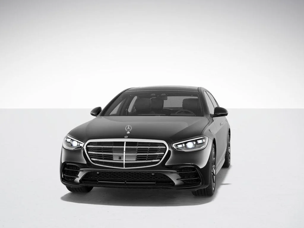Used 2025 Black Mercedes-Benz S 580e image 42