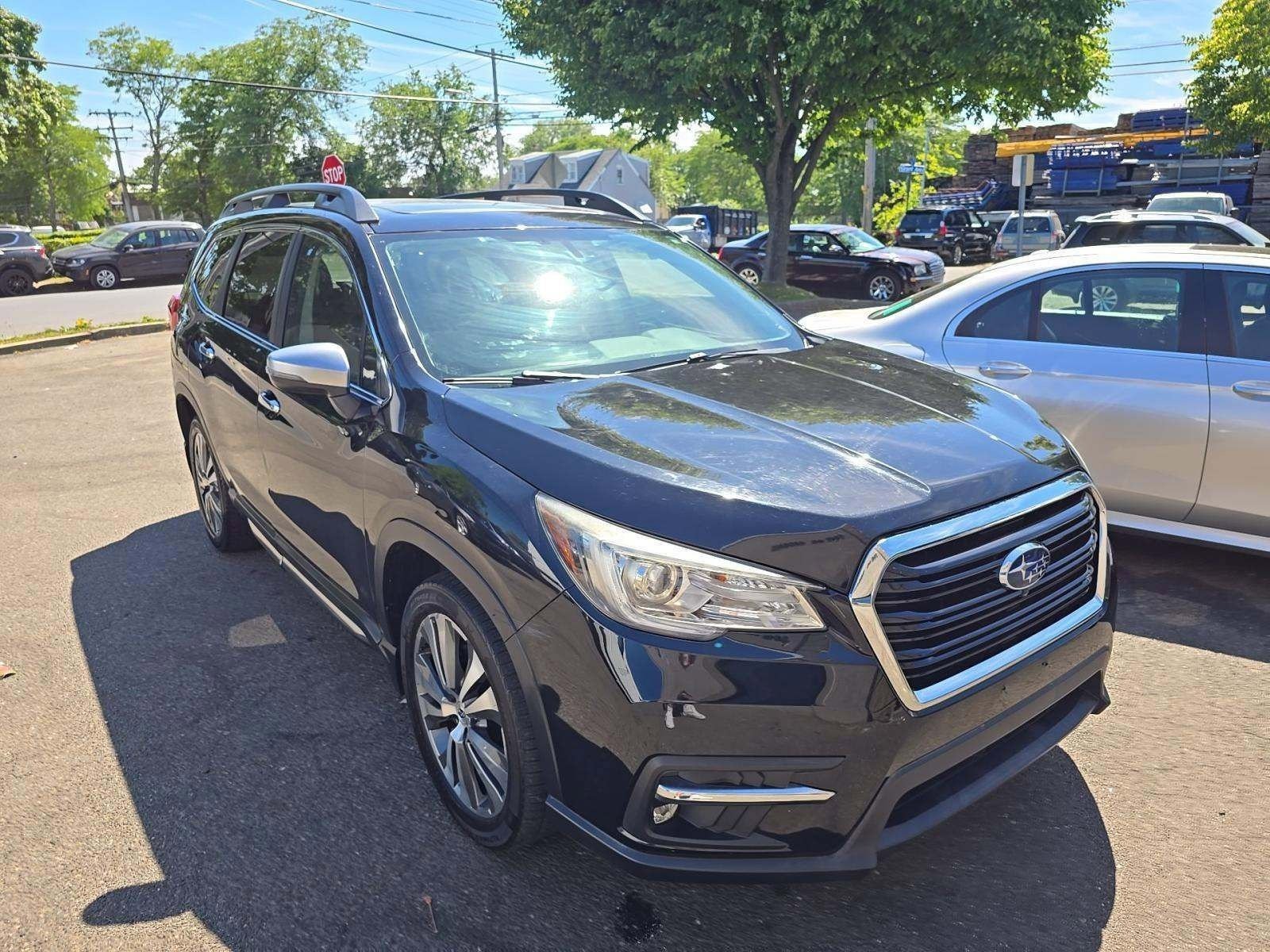 Used 2019 Crystal Black Silica Subaru Touring image 4