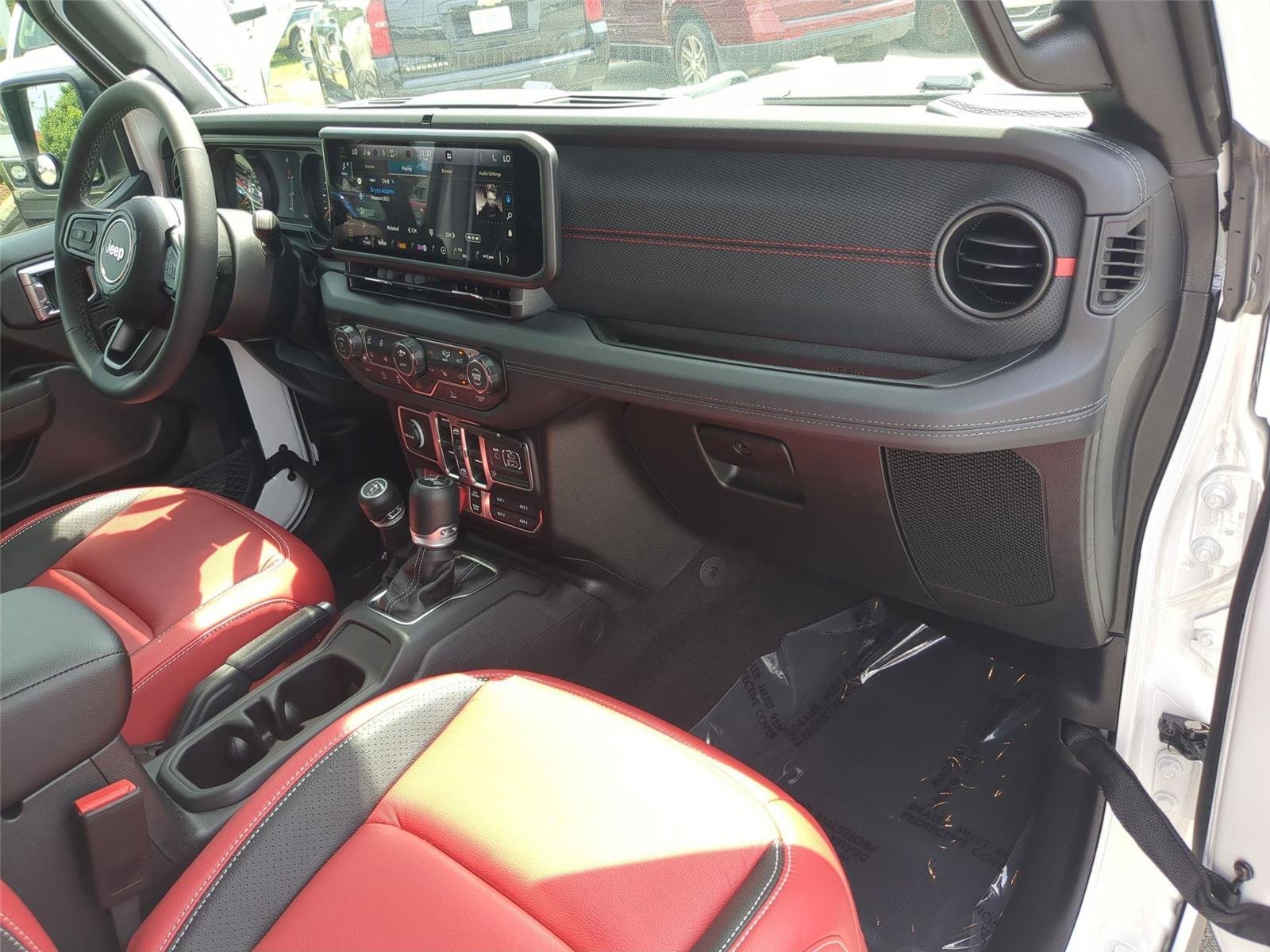 Used 2026 Bright White Clearcoat Jeep Rubicon image 32