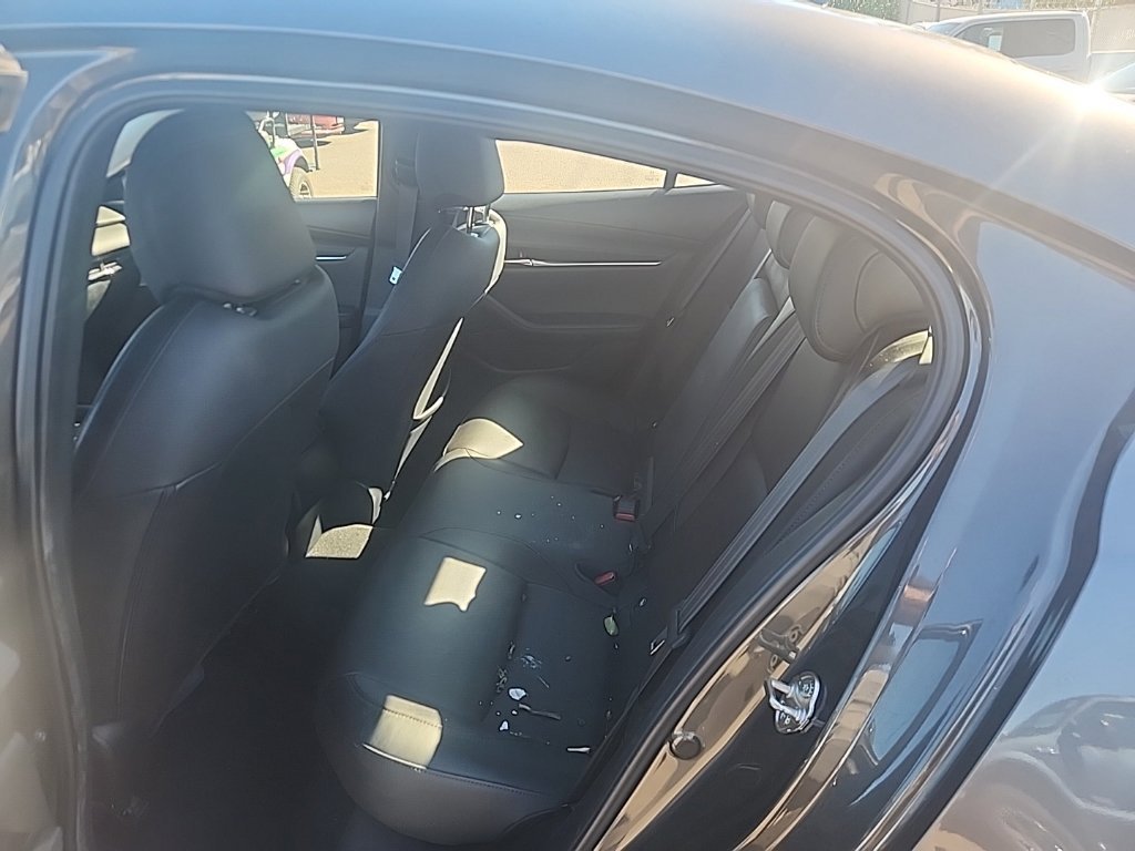 Used 2019 Machine Gray Metallic Mazda Premium image 19