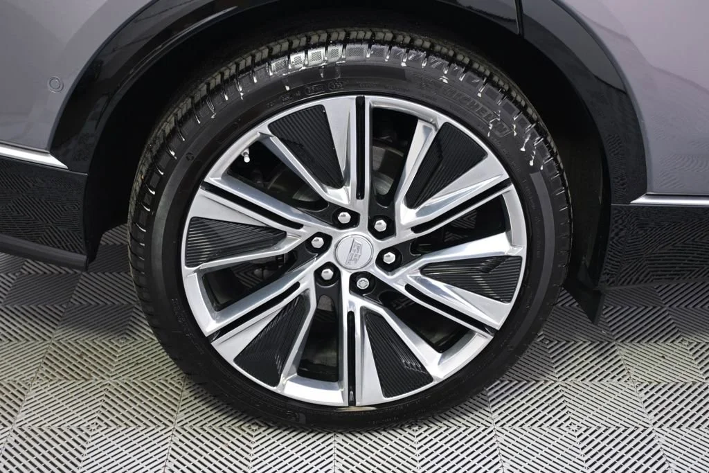 2025 Cadillac LYRIQ Luxury 3 - Photo 20