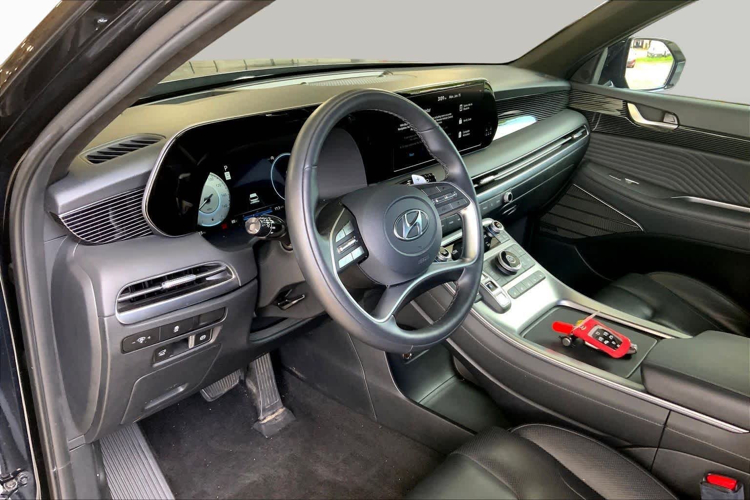 Used 2023 Moonlight Cloud Hyundai Calligraphy image 17