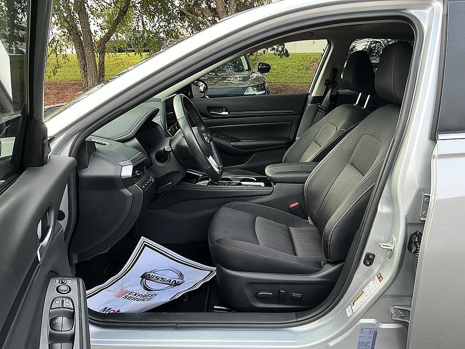 Certified Used 2024 Brilliant Silver Metallic Nissan 2.5 SV image 12