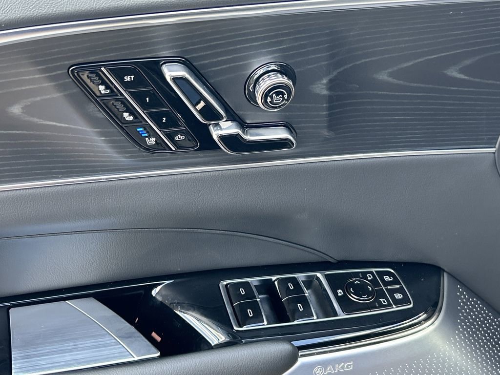 2026 Cadillac LYRIQ V - Photo 18