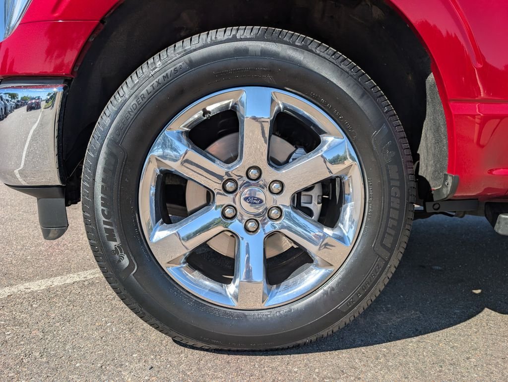 Used 2022 Red Ford Lariat image 12