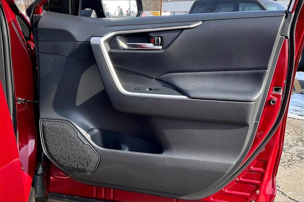 2022 TOYOTA RAV4 - Image 21