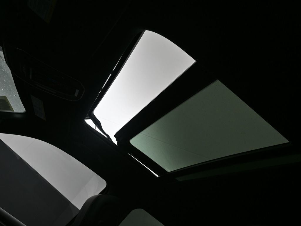 New 2026 Bright White Clearcoat Jeep Limited Altitude image 22
