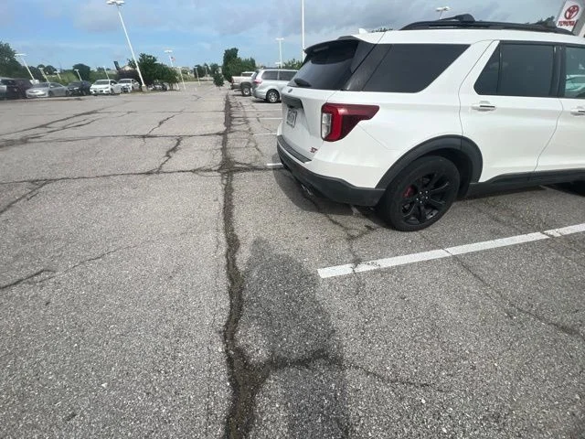 Used 2020 White Ford ST image 18