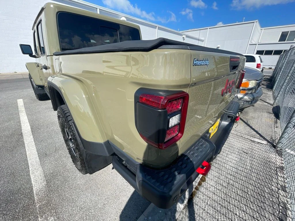 Used 2025 Green Jeep Rubicon image 14
