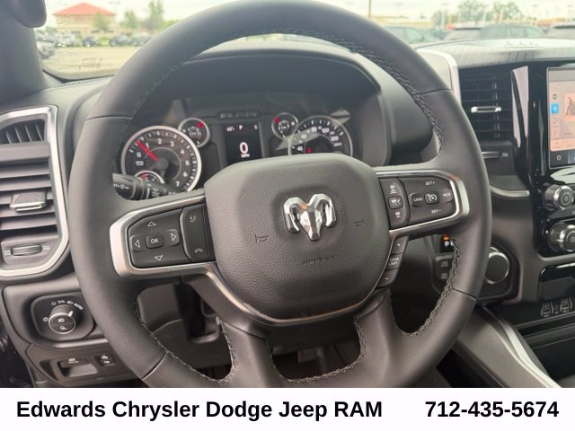 New 2027 Diamond Black Crystal Pearl-Coat Exterior Paint RAM Big Horn image 24