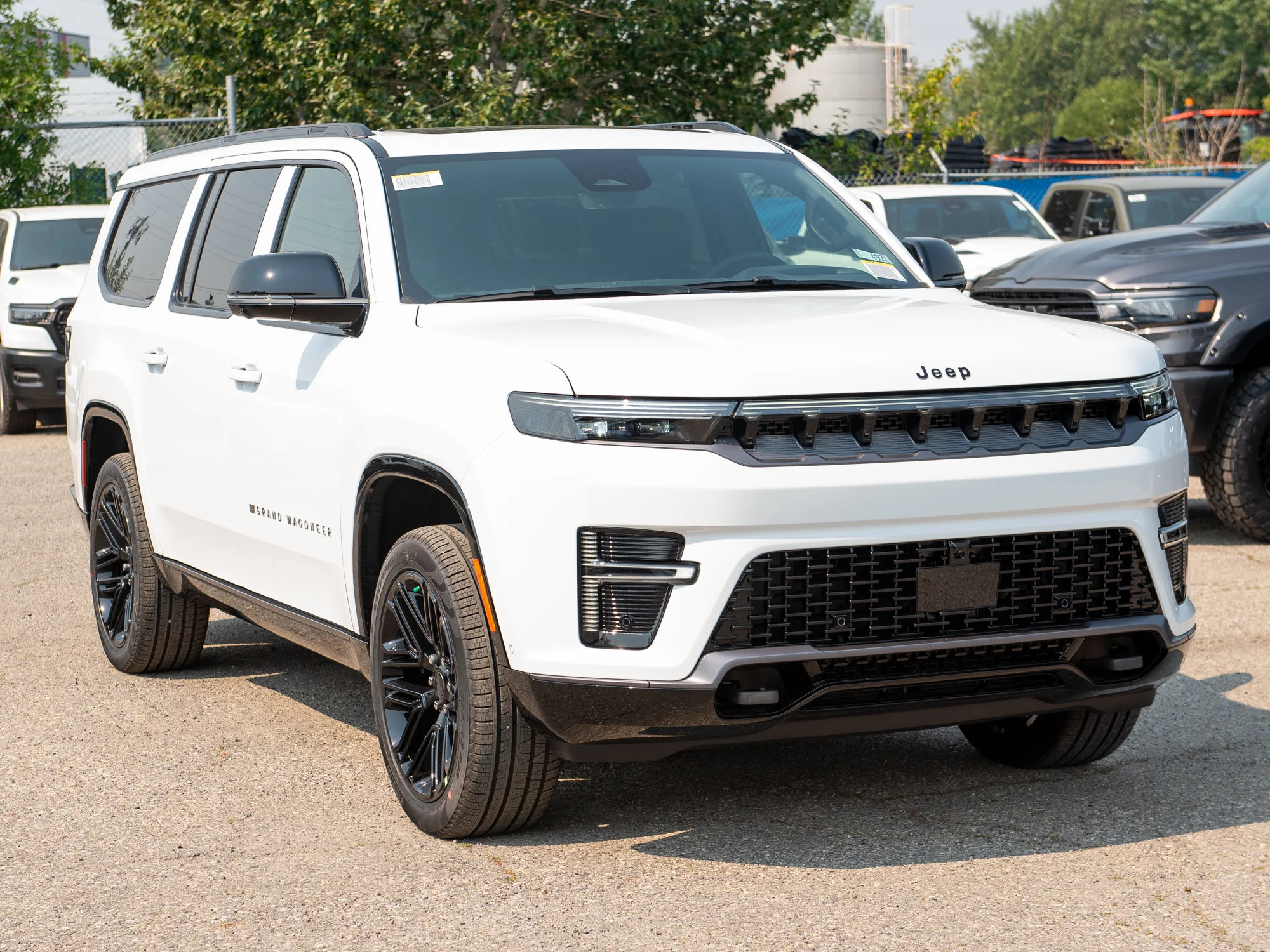 New 2026 White Jeep Limited Reserve* image 8