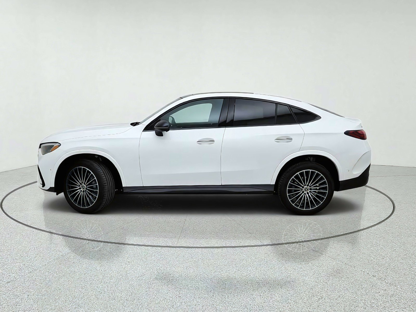 New 2027 Polar White Mercedes-Benz GLC 300 4MATIC® Coupe image 42