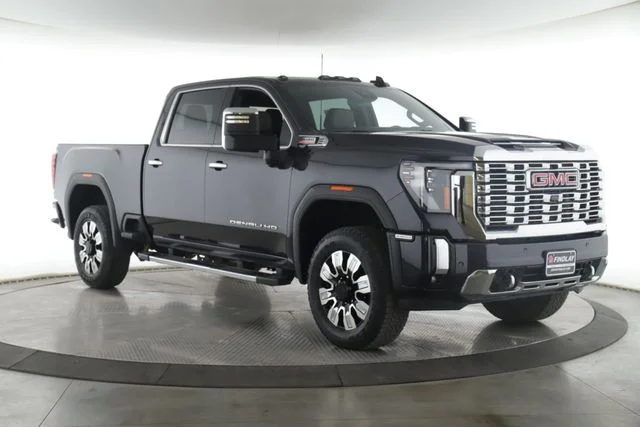 Used 2025 Black GMC Denali image 2