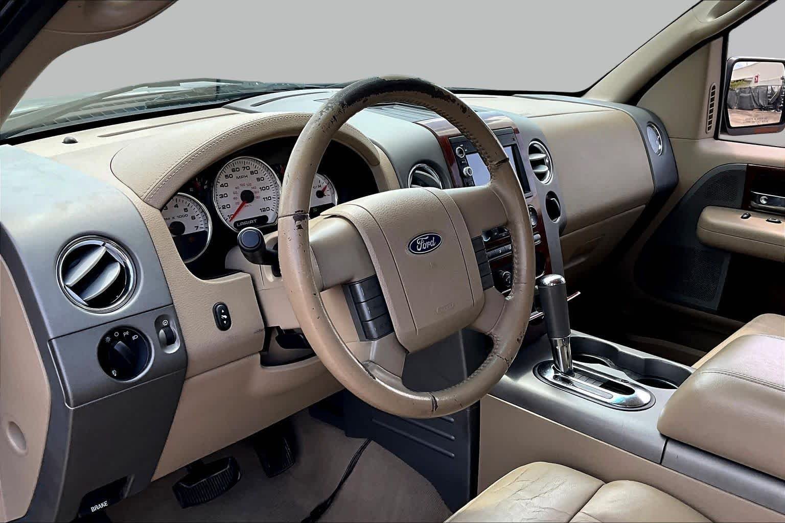 Used 2006 Black Ford King Ranch image 17