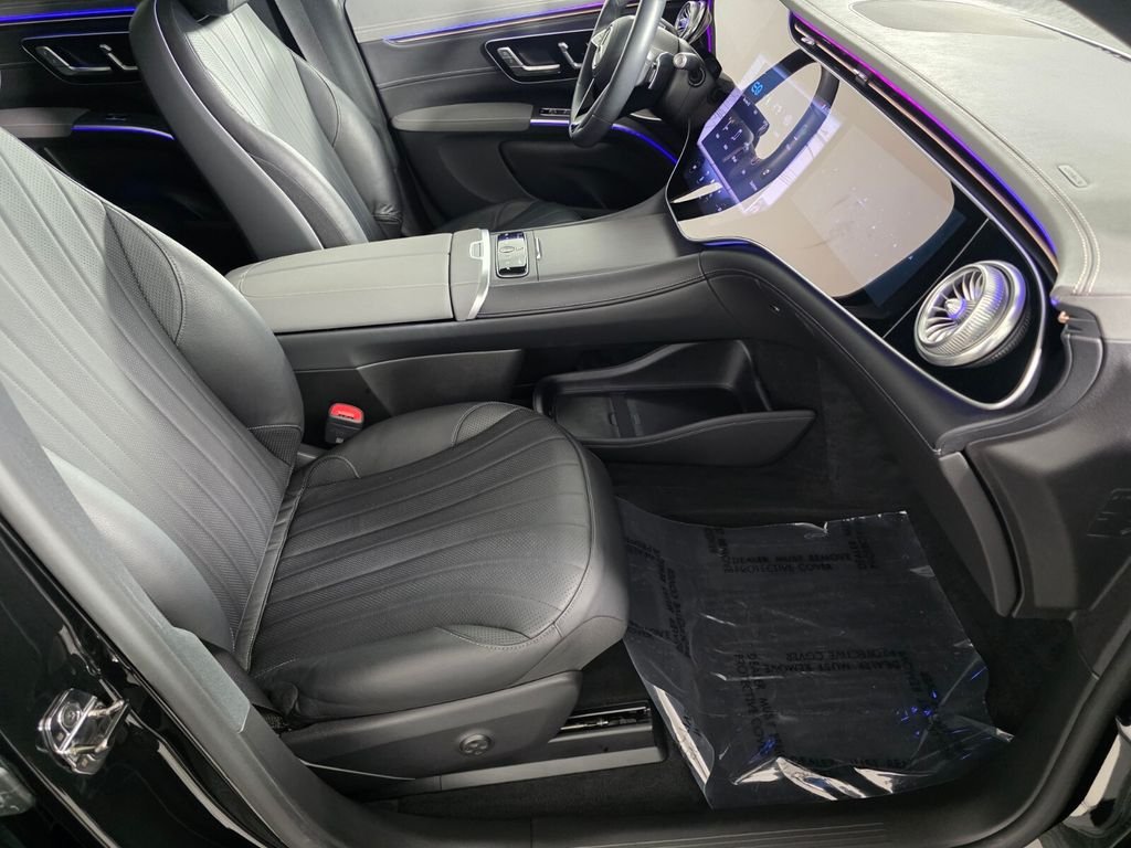 Certified Used 2023 Black Mercedes-Benz 580 image 29