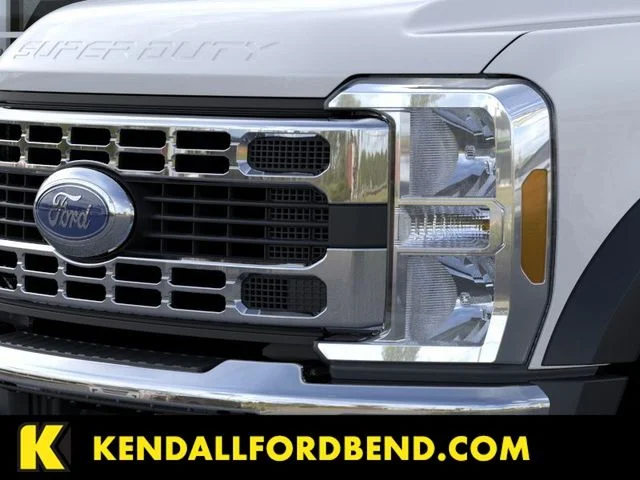 2025 Ford F-550 Super Duty Chassis Cab XL - Photo 17