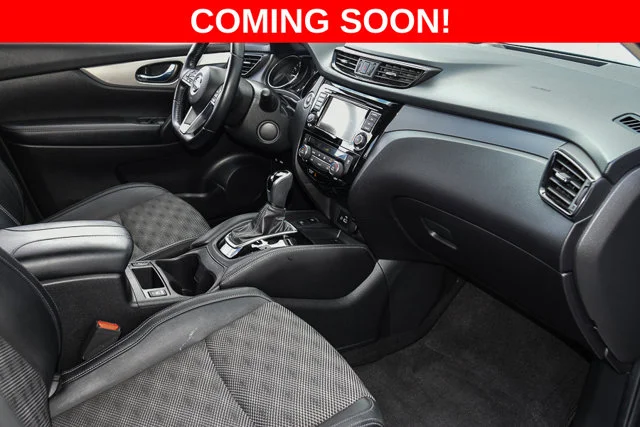 Used 2020 Gray Nissan SV image 22