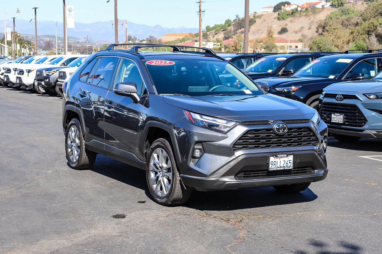 Certified Used 2025  Toyota XLE Premium image 3