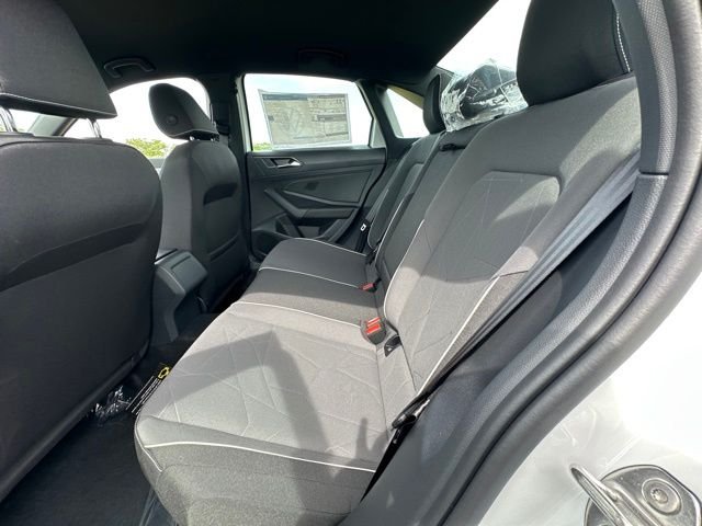 New 2026 Pure White Volkswagen 1.5T Sport image 27