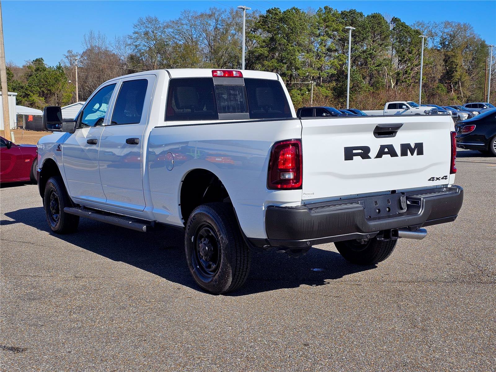 2025 RAM 2500 Tradesman - Photo 12
