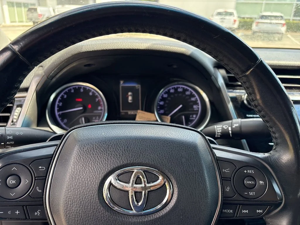 Used 2019 Gray Toyota SE image 10