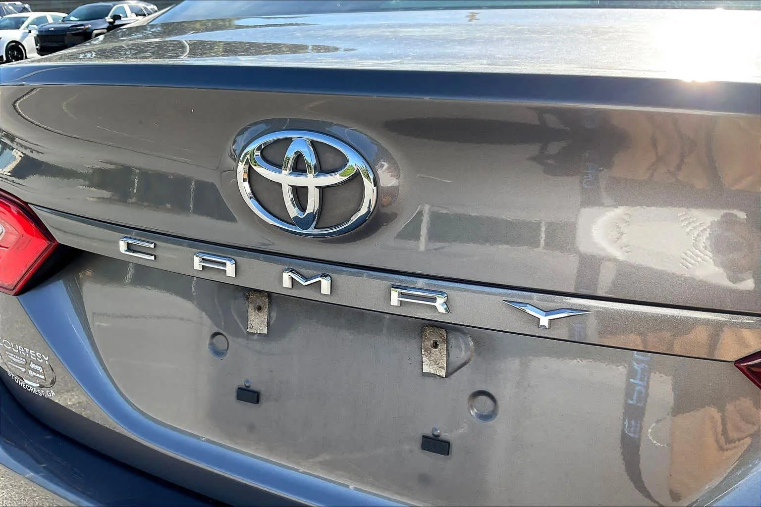 Used 2018 Predawn Gray Mica Toyota LE image 10
